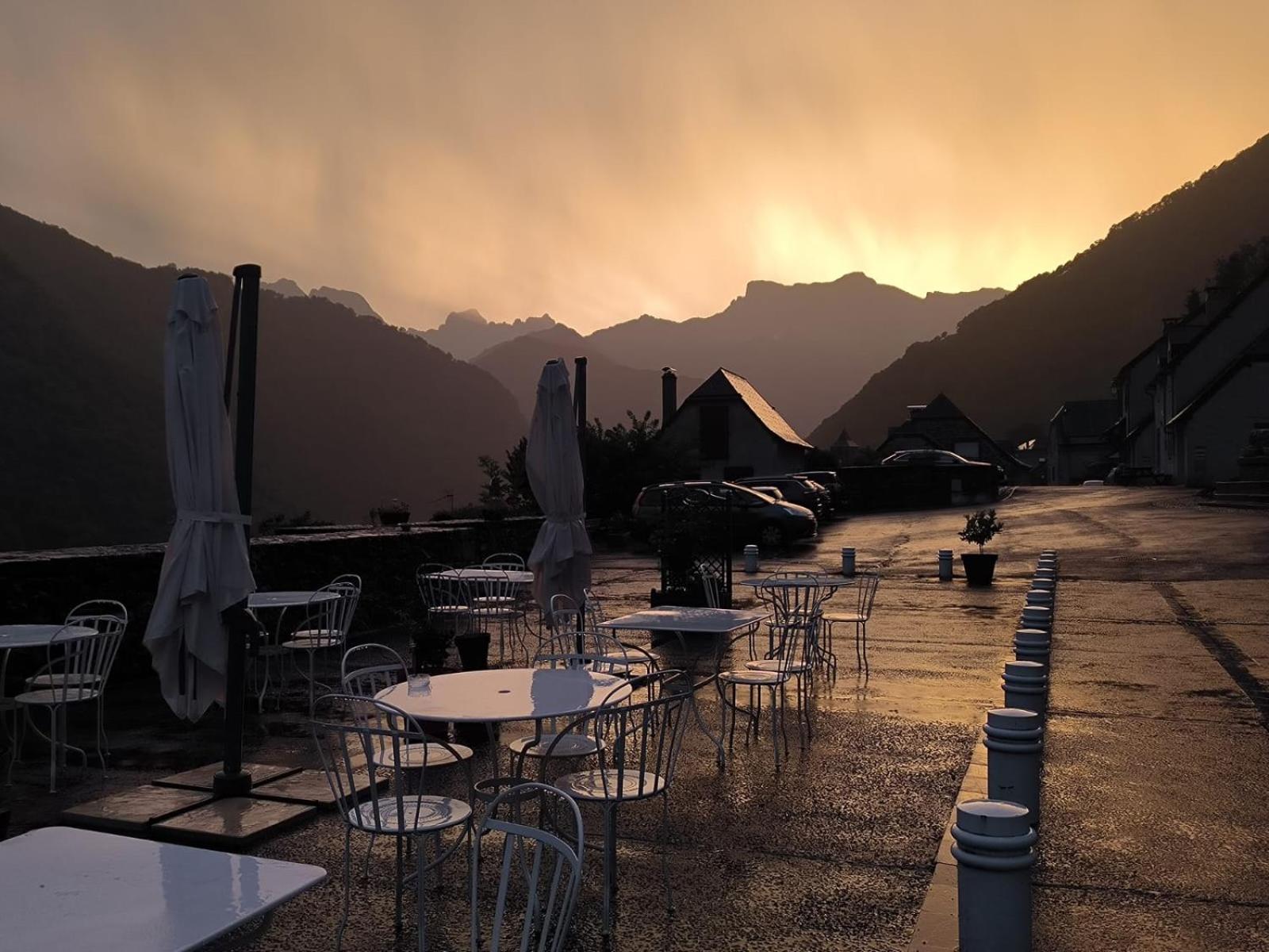 Chateau D'Arance Hotel Restaurant Espace Bien-Etre Cette-Eygun Экстерьер фото